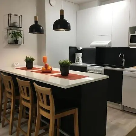 2br A4, Free Parking On The Street Appartement